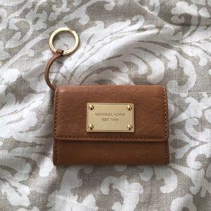 Michael kors saddle brown leather wallet